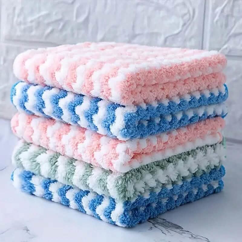 Kitchen towels & Dish cloths