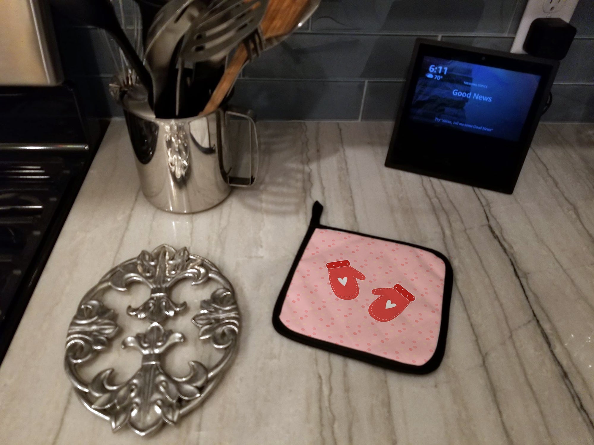 Oven Mitts Pink Pot Holders - Set of 2 - Heat-Resistant Kitchen Essentials