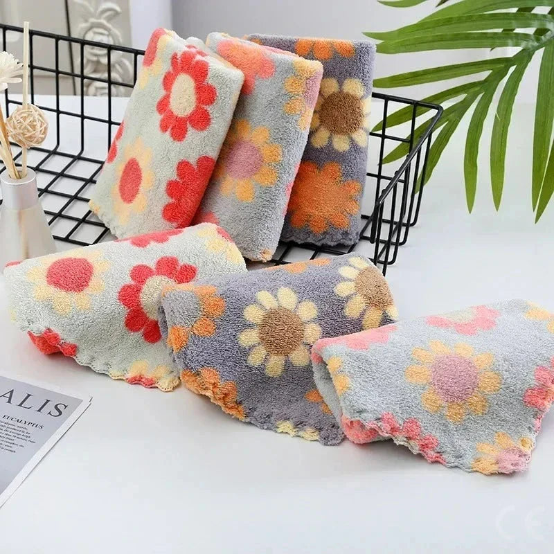 4PCS Kitchen Cleaning Cloths – Soft Absorbent Coral Fleece Dish Towels