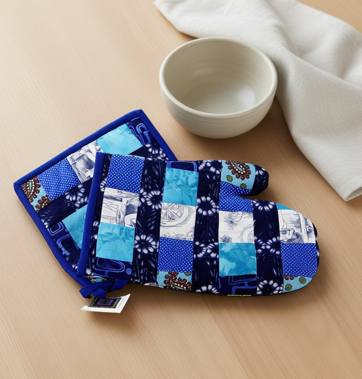 Blue & White Oven Mitt Set